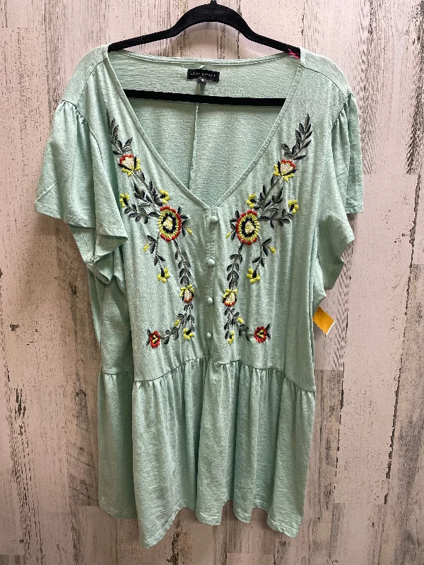 Top Short Sleeve By Lane Bryant In Green, Size: 3x