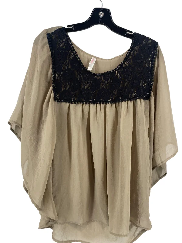 Top Short Sleeve By Xhilaration In Tan, Size: L